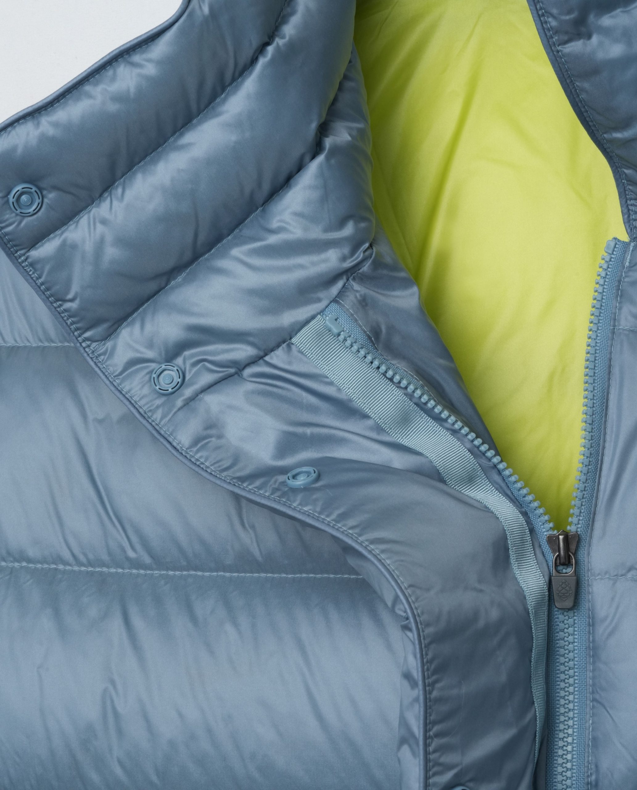 Women's Amalia Down Jacket - Image 9