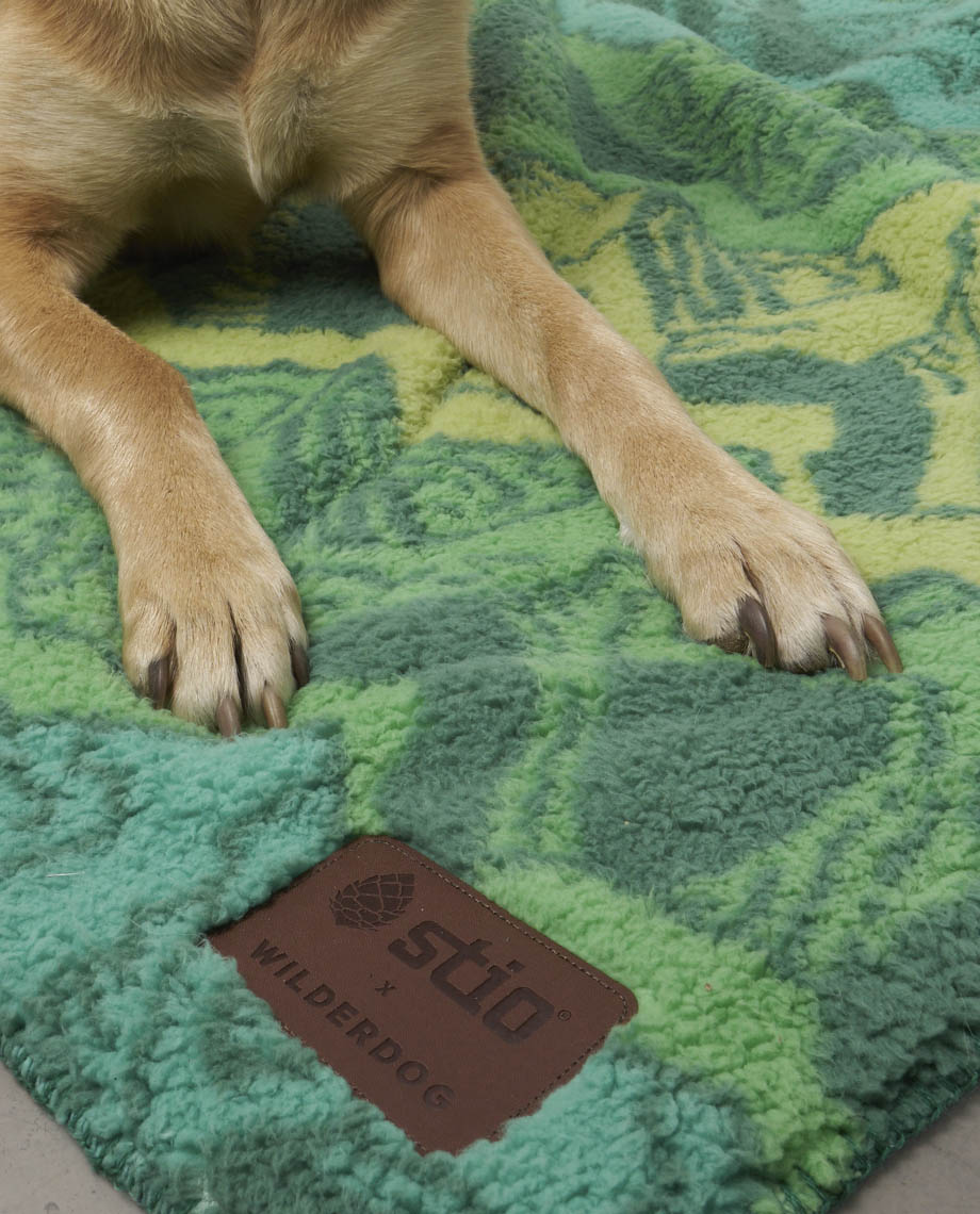 Stio x Wilderdog Sherpa Blanket - LG - Image 4